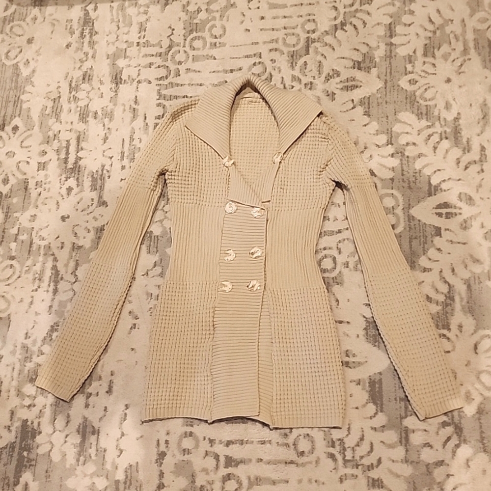 Cream Collarded Cardigan